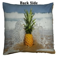 Jastuk od jastuka od ananasa na plaži
